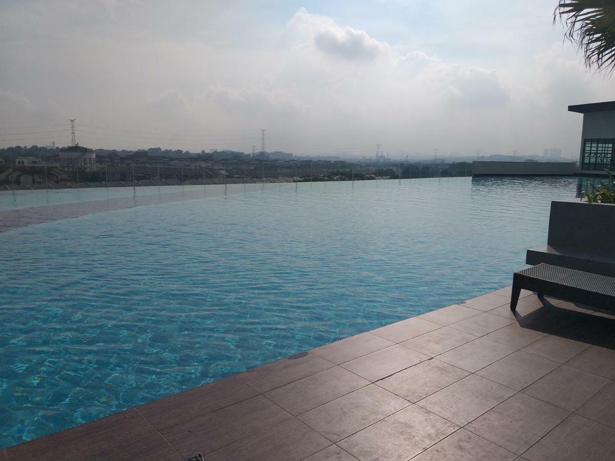 Apartment Kempas Indah @ The Secret Garden *